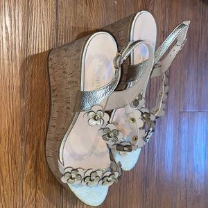 Kate Spade Blush / Gold Flower Strap Wedges